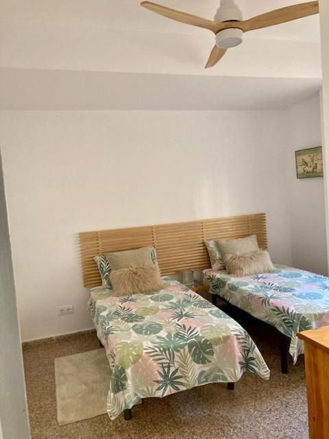 Piles Playa Beach Apartment エクステリア 写真